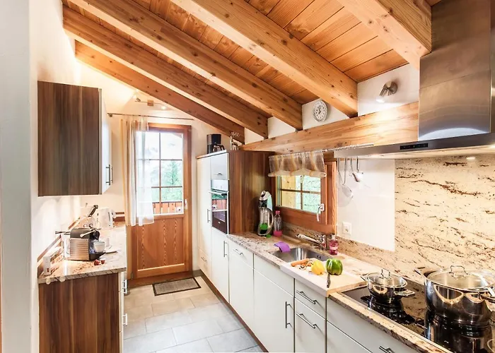 Hinter Dem Rot Stei * زيرمات