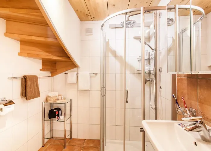 Hinter Dem Rot Stei شاليه زيرمات