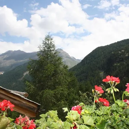 Hinter Dem Rot Stei, Private Wellness, In And Hiking Area Of 샬레 체르마트