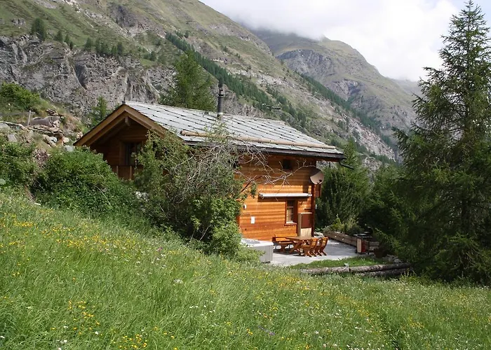 Chalet Hinter Dem Rot Stei *